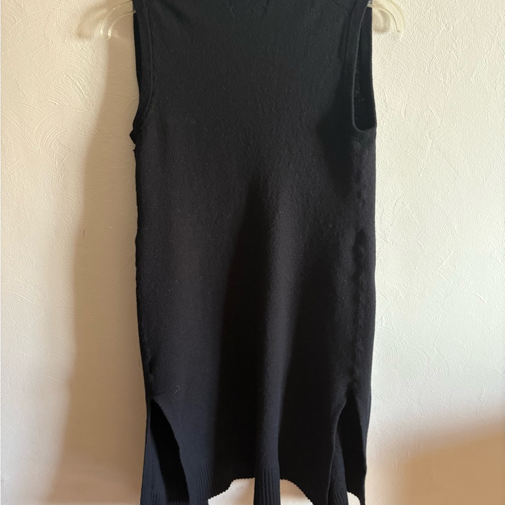 Tahari Black Merino Wool Vest - Picture 4 of 6